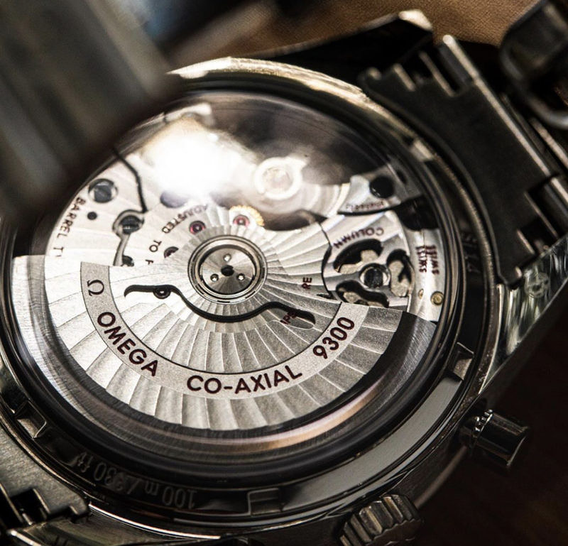 omega speedmaster crown